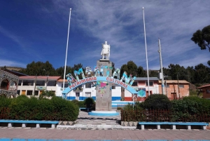 Cuscosta: Titicaca-järvi, Uros ja Amantani makuubussilla