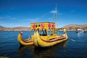 From Cusco: Overnight Bus to Puno and Lake Titicaca Day Tour