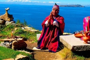 Von Cusco aus: Puno Tour 2 Tage Uros, Amantaniny und Taquile