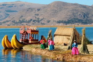 Fra Cusco: Uros og Taquile + sovebuss og mat