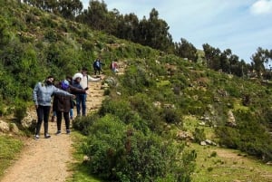 From La Paz: 2-Day Lake Titicaca and Isla del Sol Tour