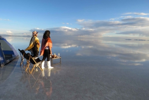 Fra La Paz: 2-dages flyrejse til Uyuni Salt Flats og den røde lagune.