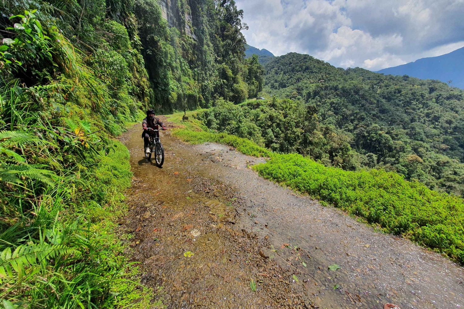 Fra La Paz: 3-dagers sykkeltur på Death Road og saltslettene i Uyuni