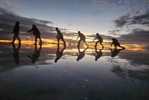 Au départ de La Paz : circuit de 3 jours dans le désert de sel d'Uyuni et au volcan