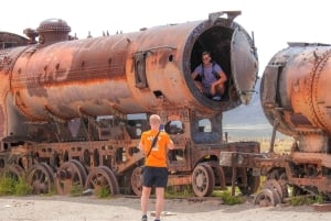 From La Paz: 5-Day Death Road & Uyuni Salt Flats Bike Tour