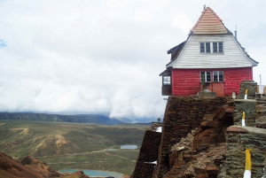 De : La Paz : Excursion d'une journée à la montagne Chacaltaya et à la vallée de la Lune