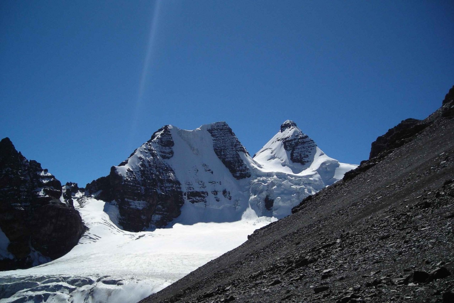 From La Paz: Condoriri National Park Full-Day Hiking Tour