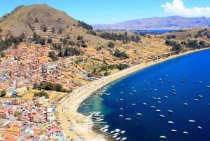 Vanuit La Paz:Dagtrip naar het Titicacameer en Copacabana + lunch