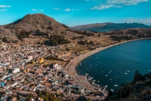 Vanuit La Paz:Dagtrip naar het Titicacameer en Copacabana + lunch