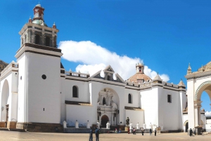 Depuis La Paz : Excursion en groupe au lac Titicaca et à l'île du Soleil