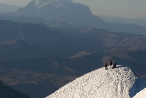 From La Paz: Huayna Potosí Mountain 3-Day Ice-Climbing Trip