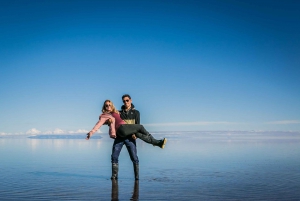 Desde La Paz: Salar de Uyuni 2D/1N Todo Incluido