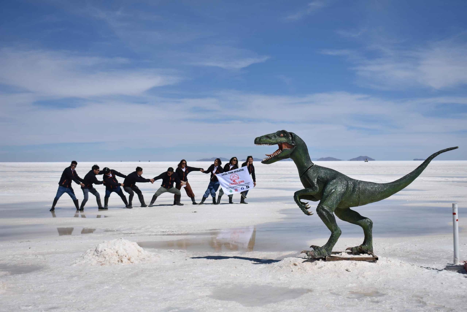 La Pazista: Uyunin suolajärven kiertomatka – 2 yötä / 1 päivä