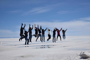 La Pazista: Uyunin suolajärven kiertomatka – 2 yötä / 1 päivä