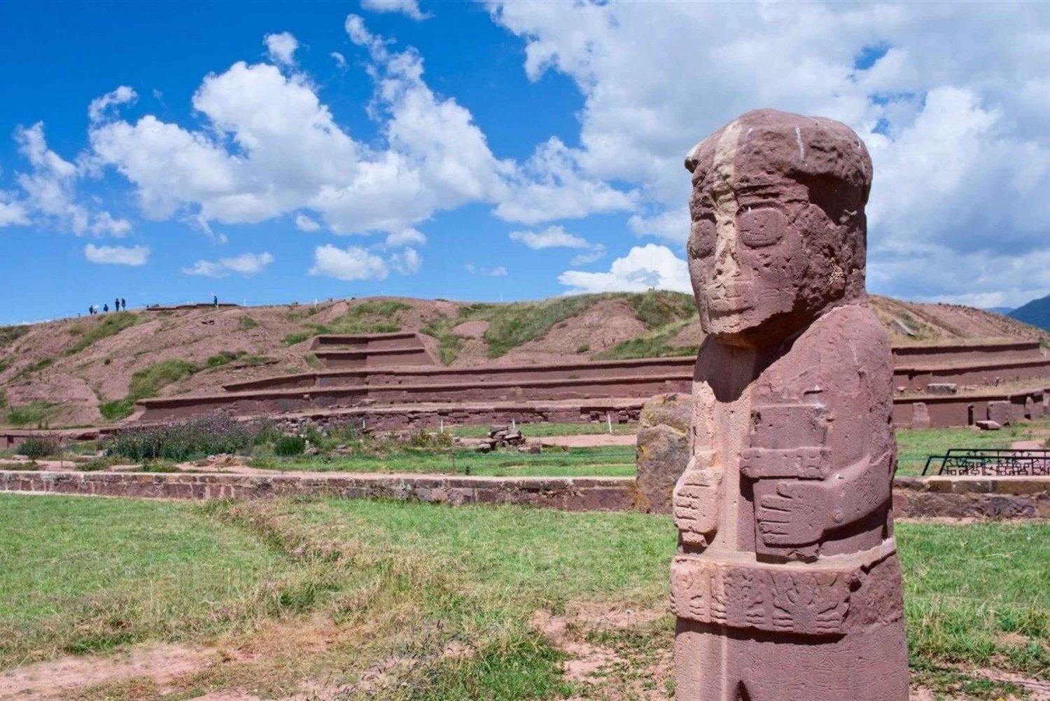 From La Paz: Shared guided tour of the Tiwanaku Ruins