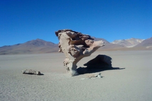 Van La Paz naar Atacama: 4-daagse tour naar Salar de Uyuni