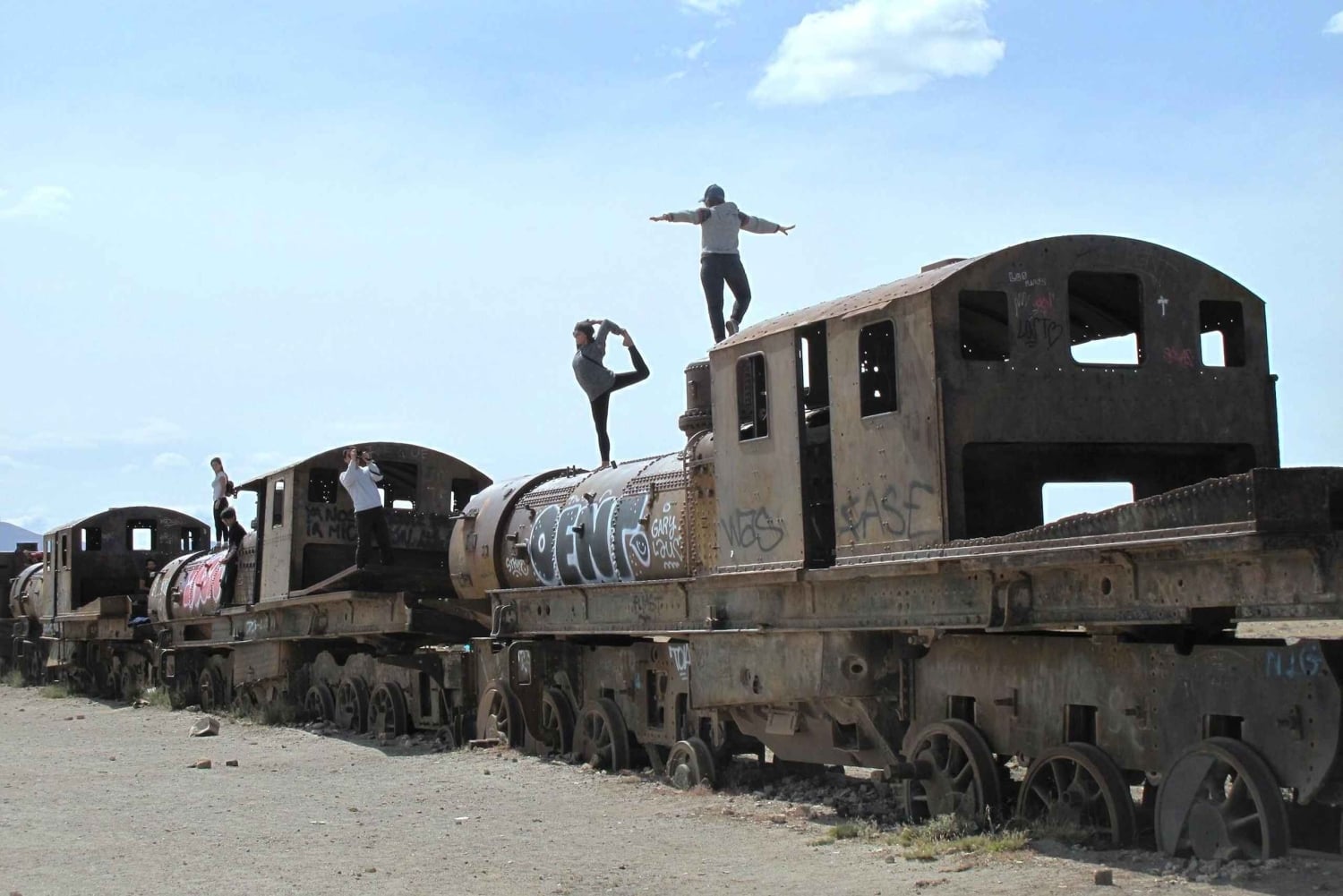 Fra La Paz til La Paz: Uyuni Salt Flat Tour 1D + aftentur med busser