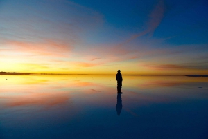 De La Paz à La Paz : Visite nocturne des salines d'Uyuni 1D + bus de nuit