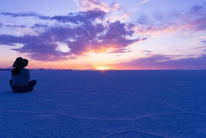 Von La Paz aus: Uyuni Salt Flats 2-Tages-Tour mit Bustouren Tickets