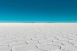 From La Paz: Uyuni Salt Flats 2-Day Tour with Bus Transfers