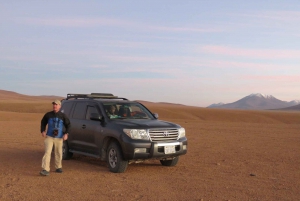 La Paz: Uyuni Salt Flats & Lagoon Share Trip (private room)