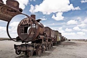 Van La Paz: excursie naar de zoutvlakten van Uyuni + retourbus