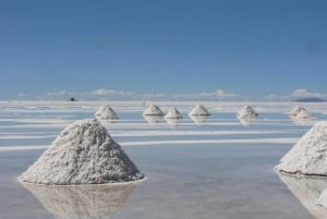 Da La Paz: escursione alle saline di Uyuni + autobus di andata e ritorno