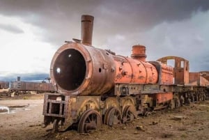 Depuis La Paz : Excursion dans les plaines salées d'Uyuni + bus aller-retour