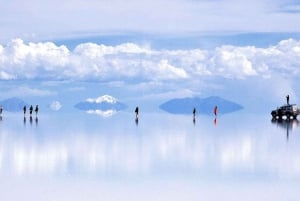 Från La Paz: Uyuni Salt Flats utflykt + buss tur och retur