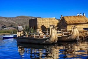 From Puno: discover the floating islands of Uros and the textiles of Taquile