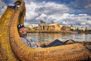 Au départ de Puno : Journée complète d'excursion à Uros Taquile Sillustani