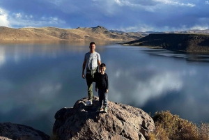 Au départ de Puno : Journée complète d'excursion à Uros Taquile Sillustani