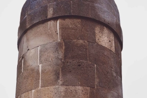 Fra Puno: Heldagstur til Uros Taquile Sillustani