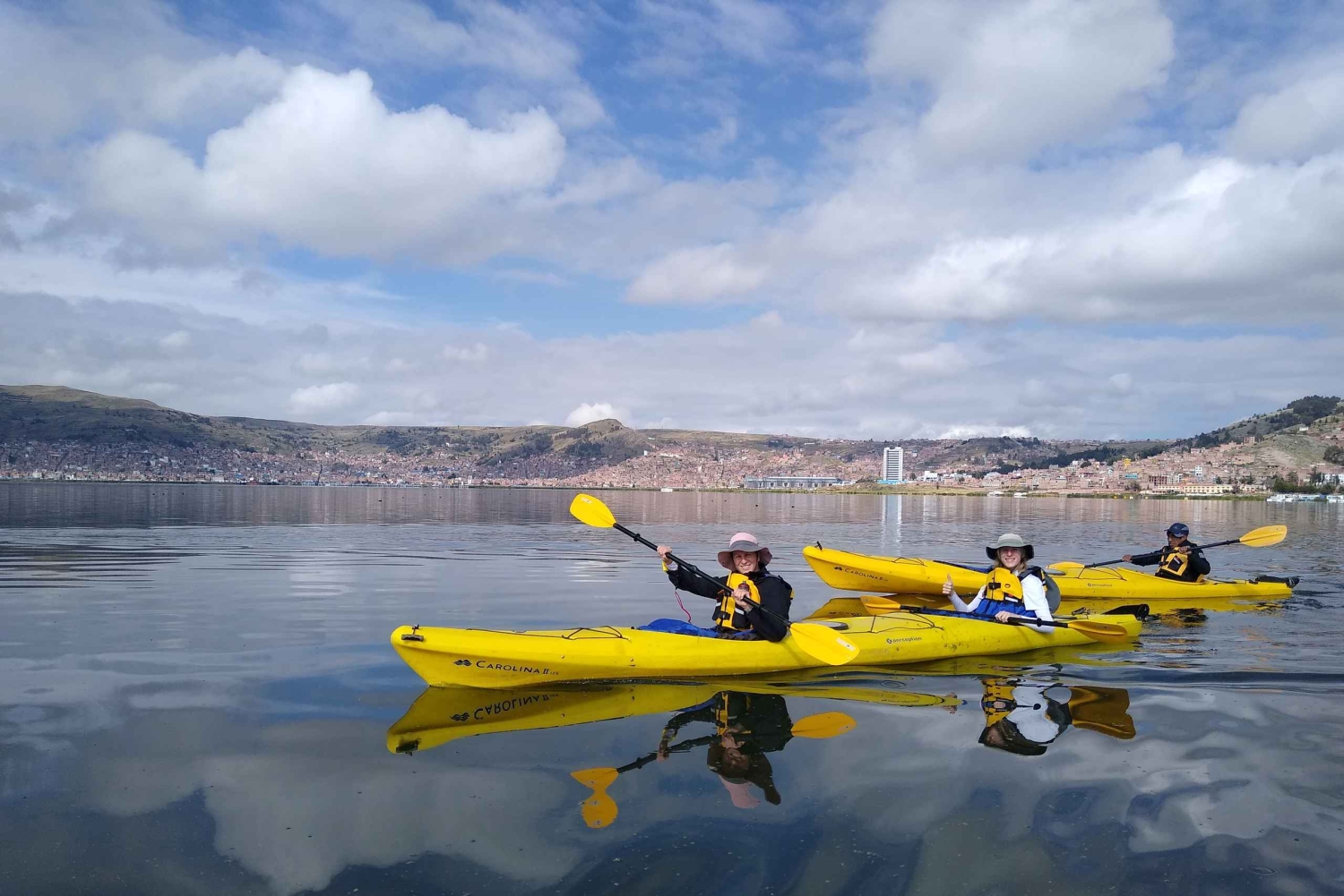 De Puno: Meio dia de caiaque nas ilhas flutuantes de Uros