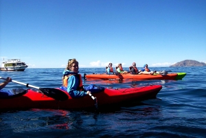De Puno: Meio dia de caiaque nas ilhas flutuantes de Uros
