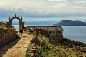 From Puno: Isla de los Uros – Amantani – Taquile