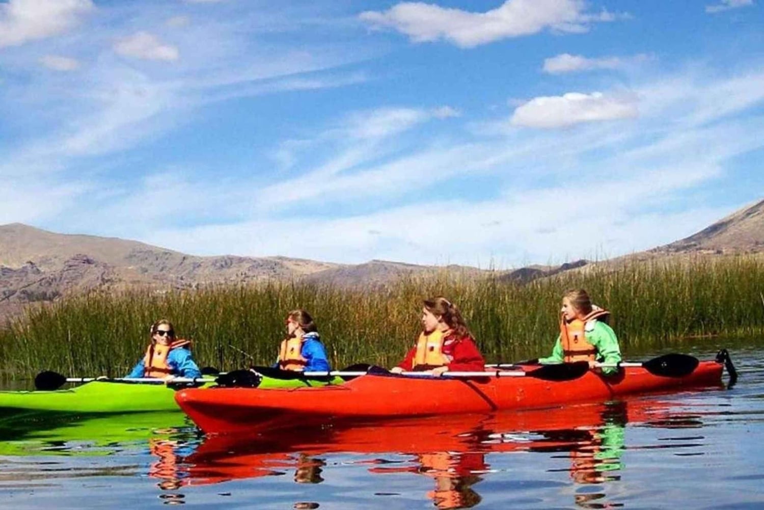 De Puno || Excursão de caiaque às Ilhas Uros || Dia inteiro