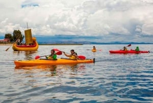 Depuis Puno || Visite d'une jounée sur les îles Uros || Journée complète ||