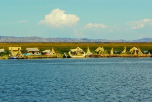 Excursão Guiada Ilhas Flutuantes dos Uros saindo de Puno