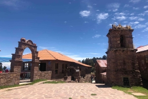 From Puno: Uros Islands and Taquile by Fast Boat with Lunch