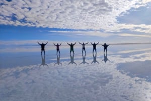 Från Puno: Uyuni Salt Flat två dagars upptäcktsfärd med en natt