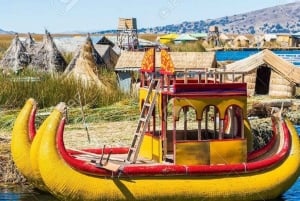 Från Puno: Besök de flytande öarna Uros