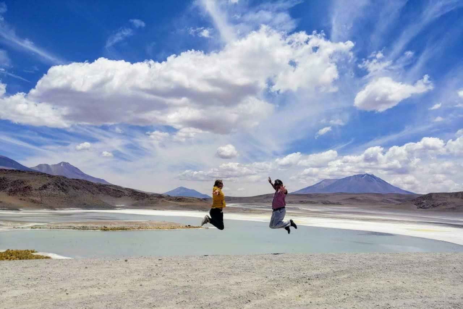 Från San Pedro de Atacama: 2-dagars tur till Uyuni Salt Flats