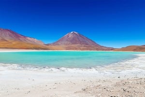 From San Pedro de Atacama: 3-Day Uyuni Salt Flat Tour