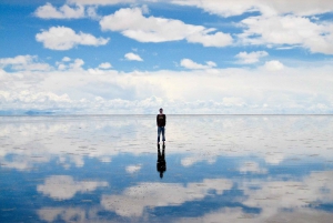 Desde San Pedro de Atacama: tour de 4 días al Salar de Uyuni