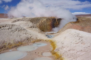 Från San Pedro de Atacama: Uyuni saltslätt 4 dagar