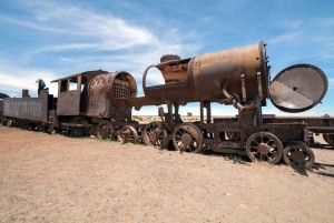 Desde Sucre: Descubre el Salar de Uyuni en una Aventura de 2 Días