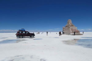 Von Sucre aus: Uyuni Salt Flats & Sunset Tour mit dem Bus.