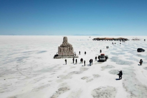 Från Uyuni: Dagstur på cykel till Salar de Uyuni + lunch