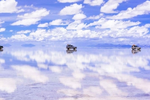 Från Uyuni: Dagstur på cykel till Salar de Uyuni + lunch